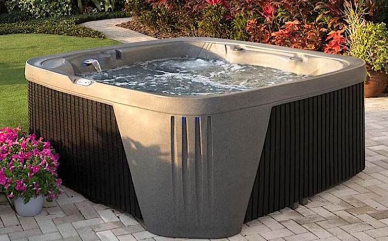 Top 9 Best 4 Person Hot Tub Brands In 2022 Hey Love Designs   Tips On Selecting The Best 4 Person Hot Tub 768x478 